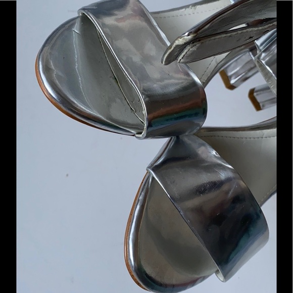 Calvin Klein Silver Metallic Asa Sandal, Sz 7 1/2 - Picture 12 of 12